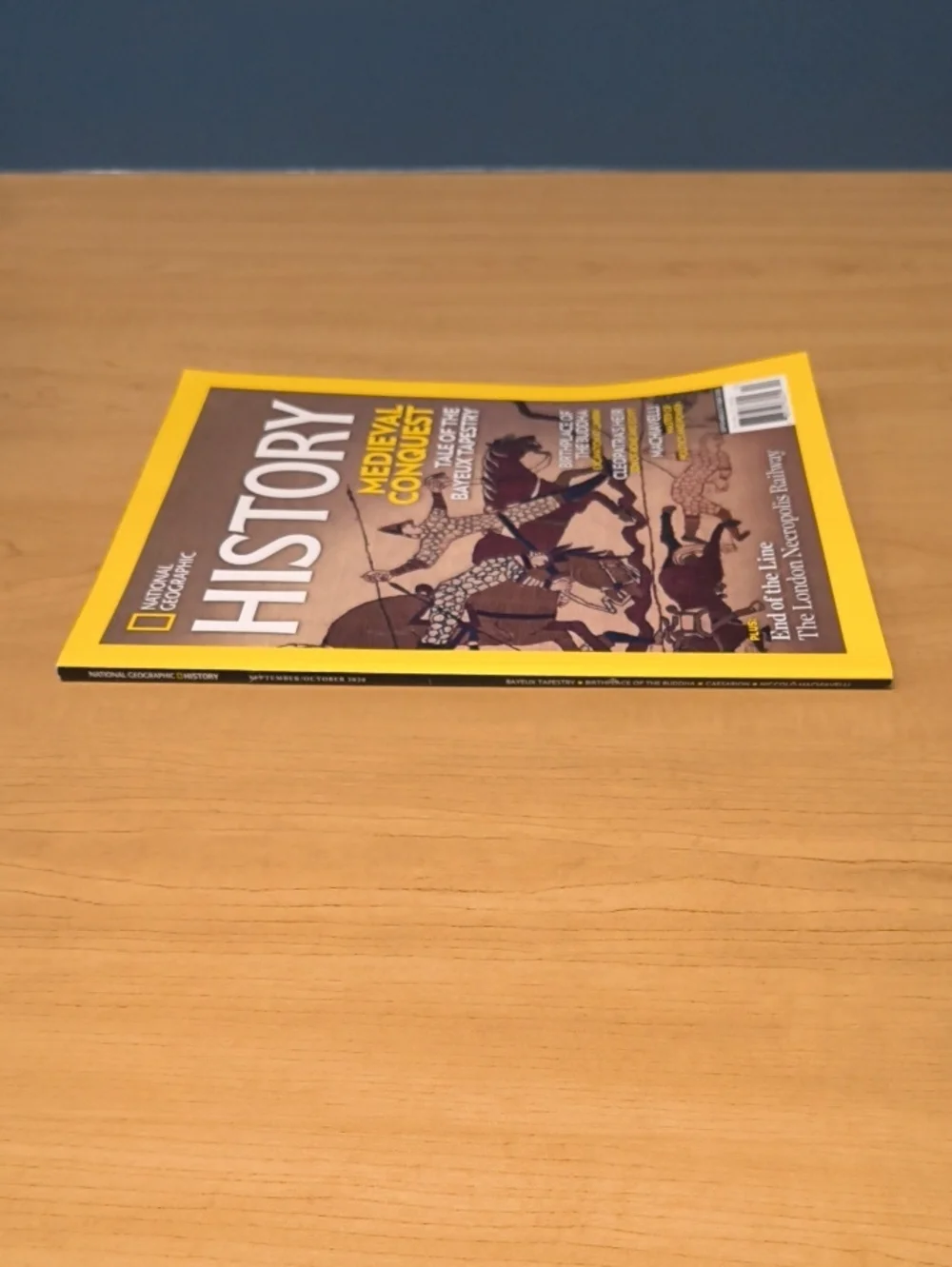 National Geographic History Magazine Medieval Conquest Tale Of Bayeux Tapestry